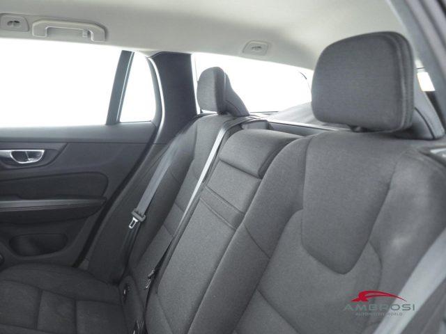 VOLVO V60 D3 Business - AUTOCARRO N1