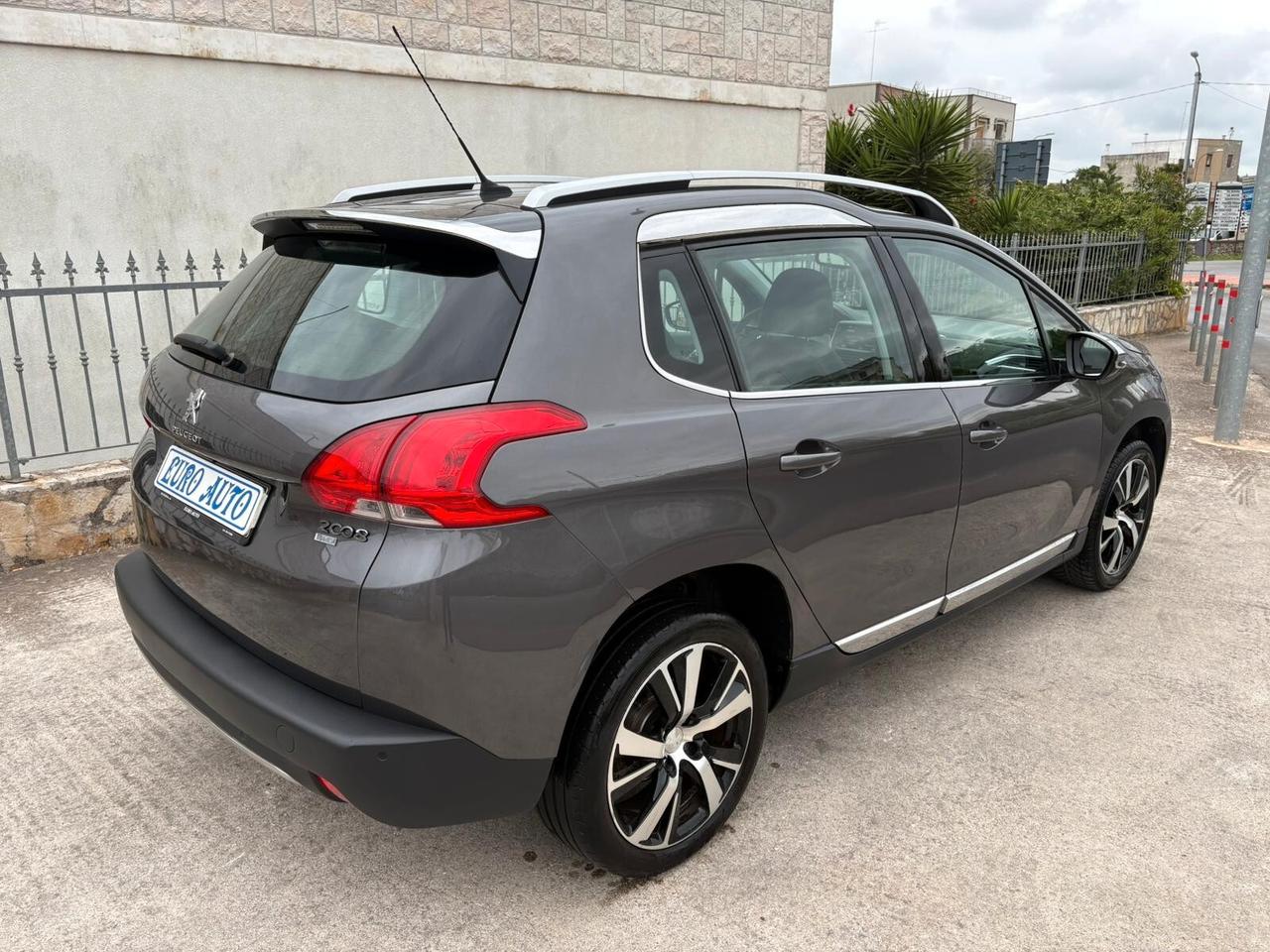 Peugeot 2008 1.6 e-HDi 92 CV Stop&Start Allure