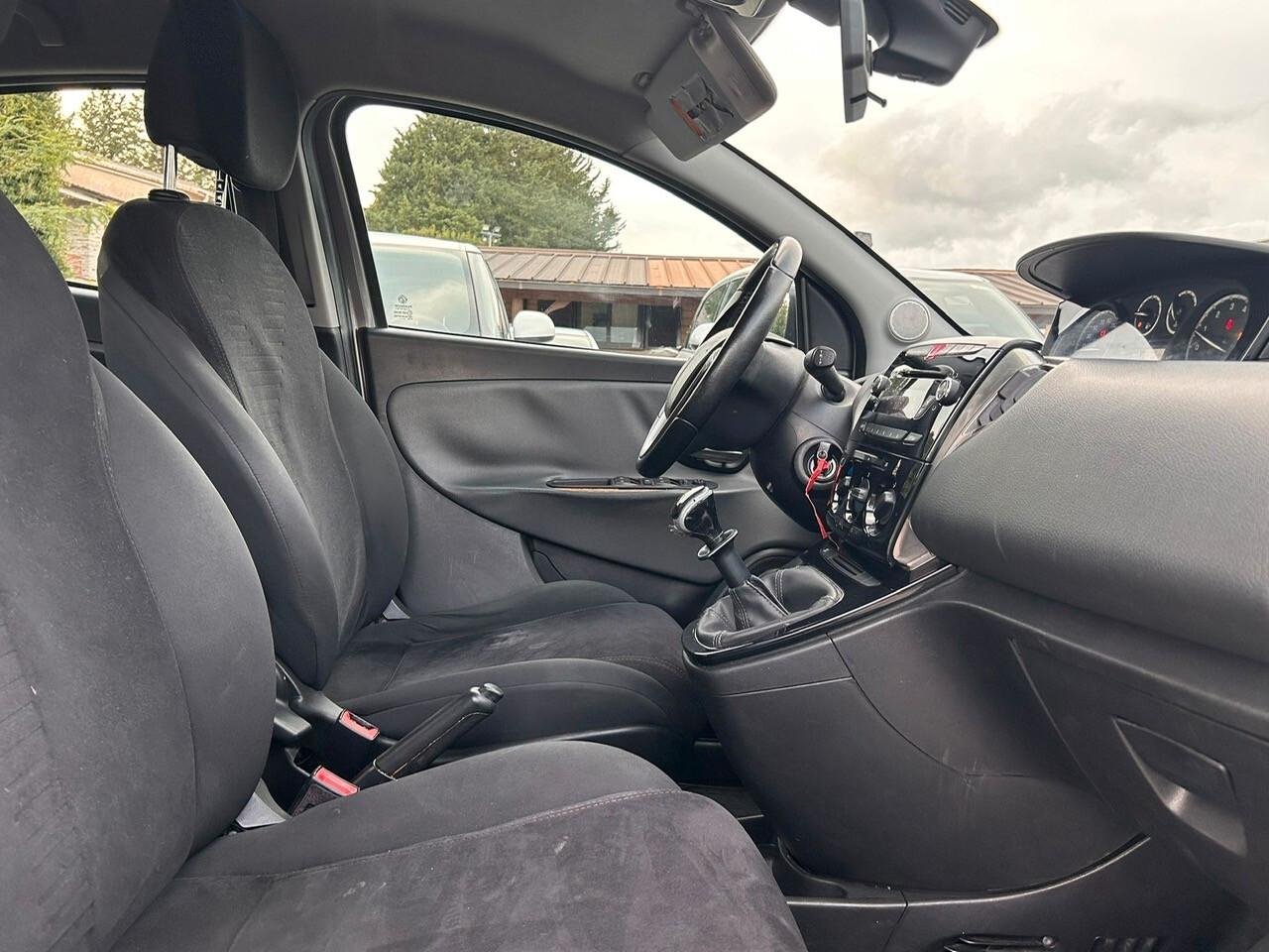 LANCIA Y 1.2GPL 60CV - NEOPATENTATI