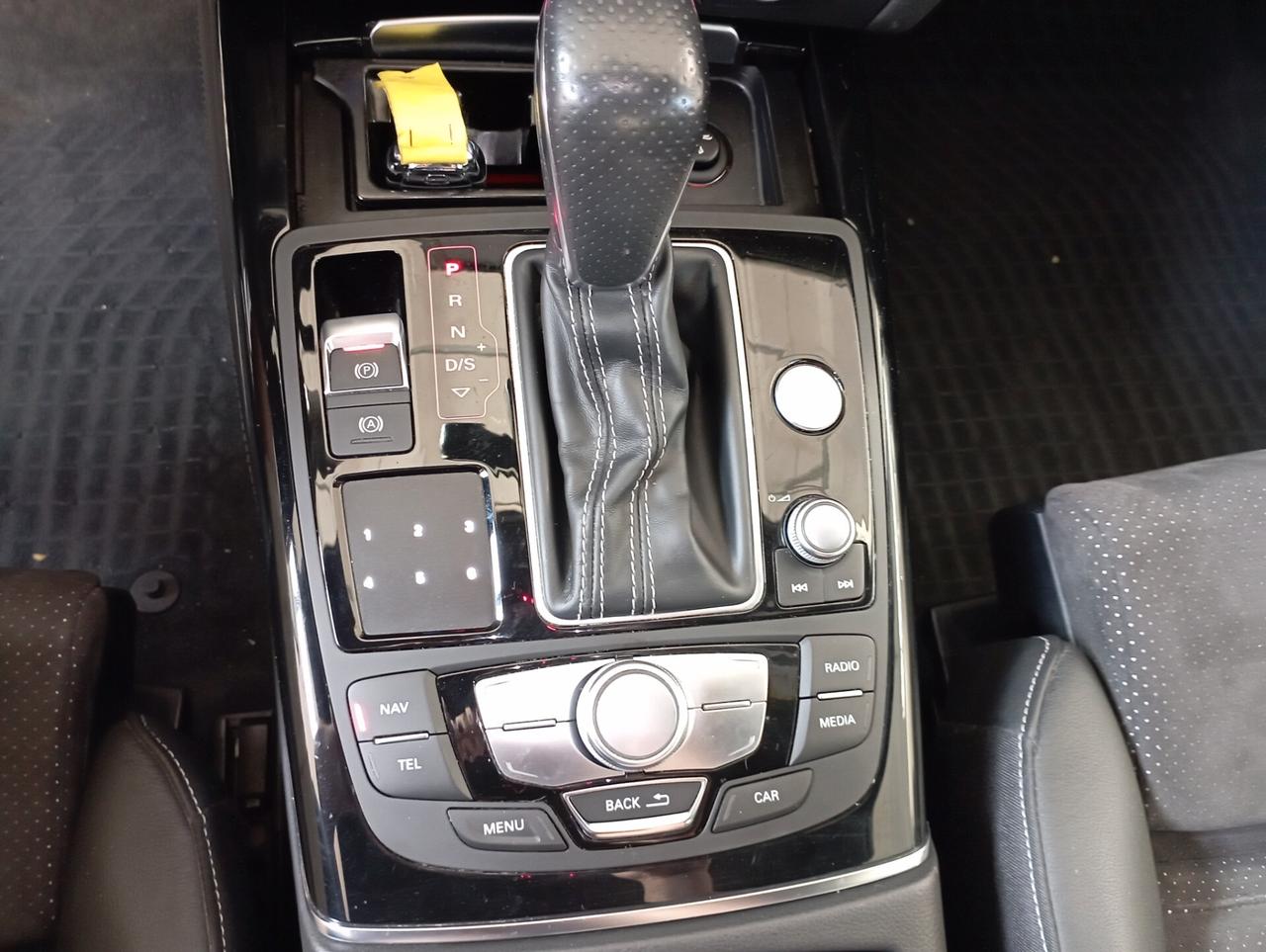 Audi A6 Avant 3.0 TDI quattro S tronic S-LINE