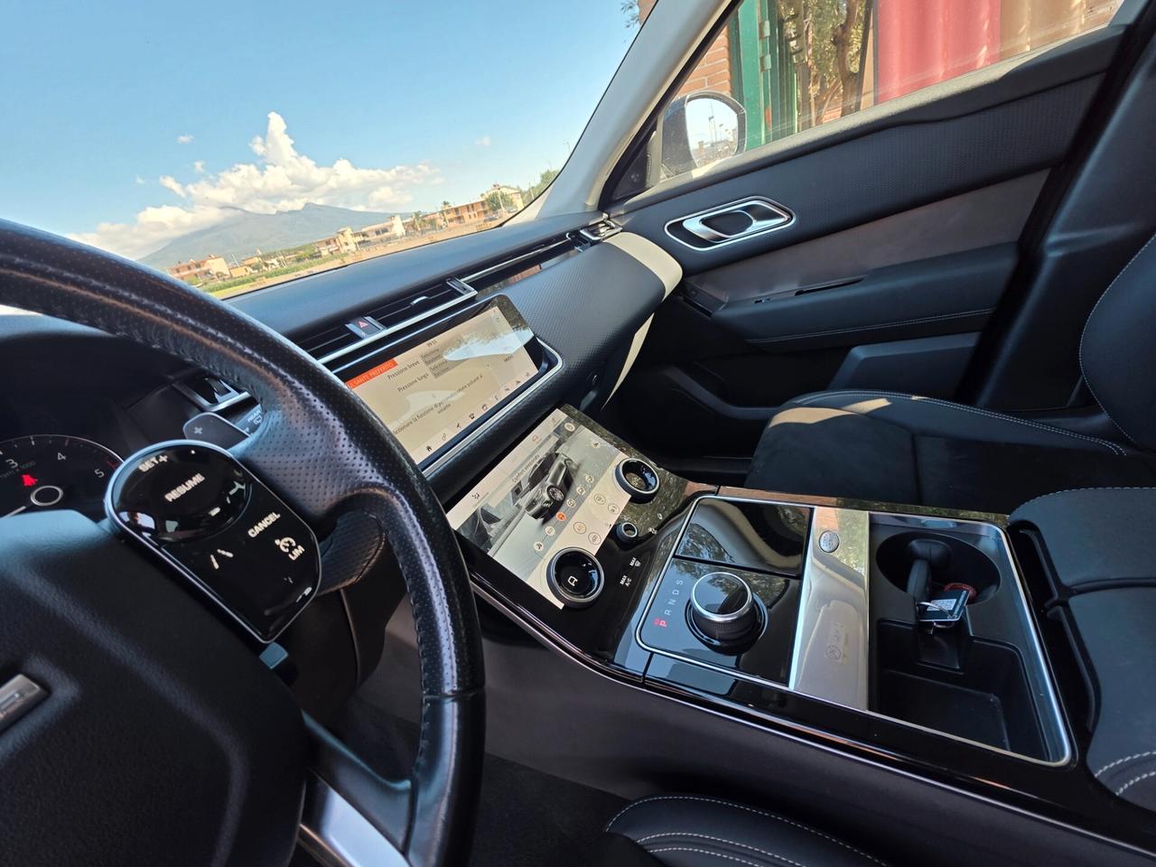 Land Rover Range Velar 2.0D I4 180 CV SE