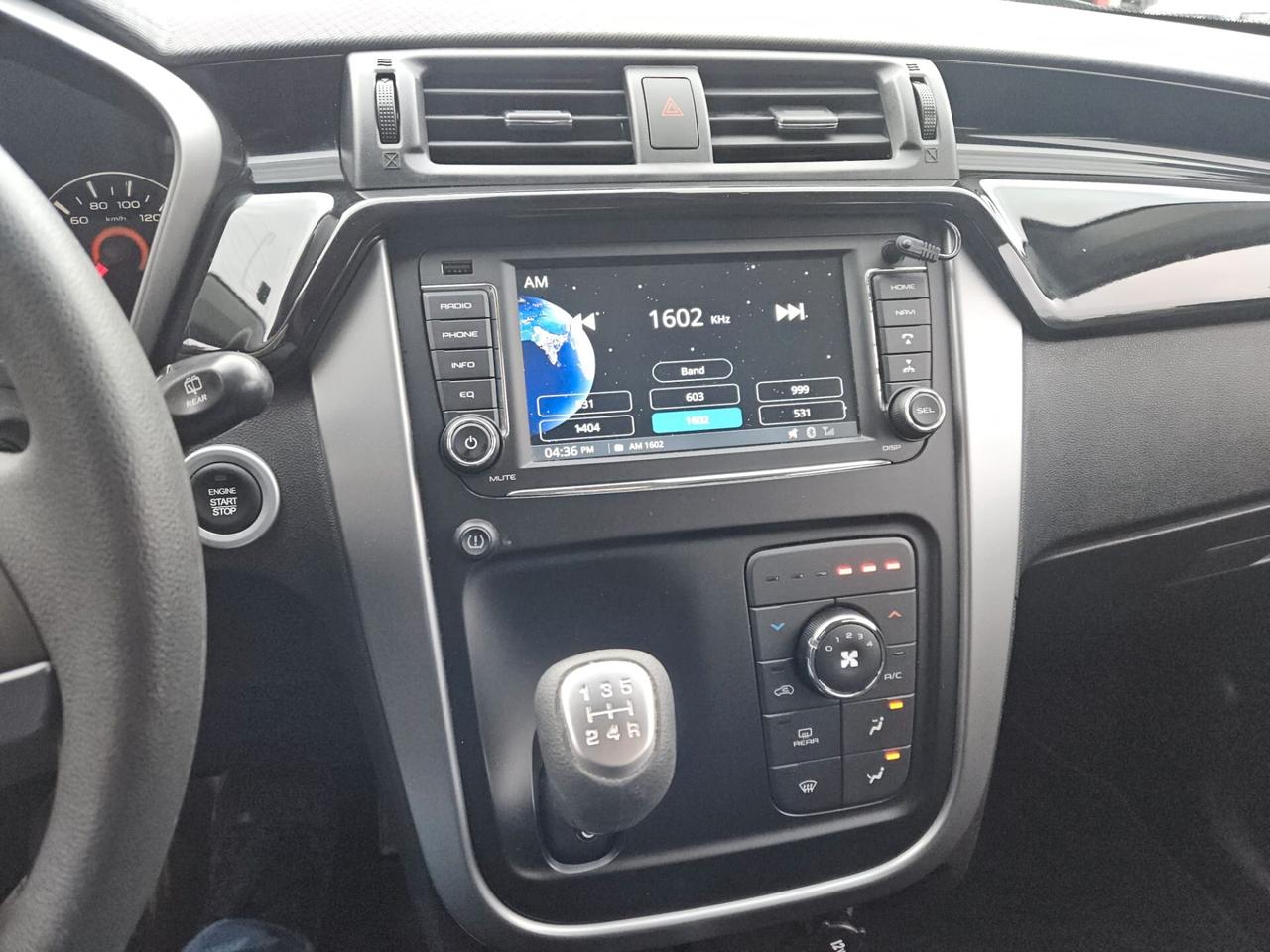 Mahindra KUV100 1.2 VVT K8