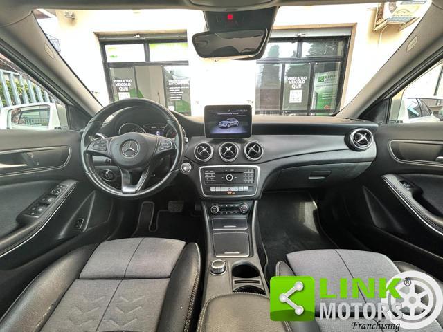 MERCEDES-BENZ GLA 180 PREMIUM AUTOMATICA