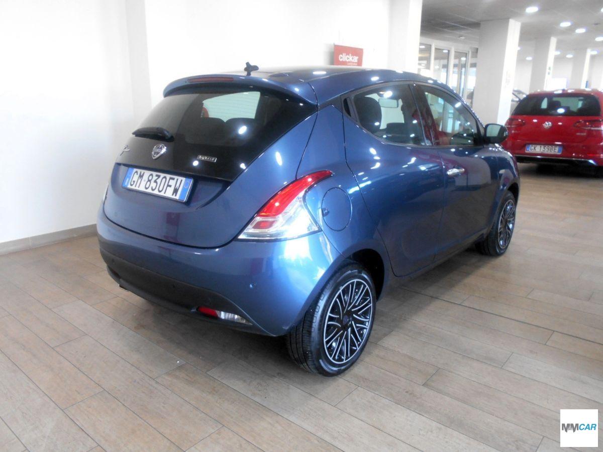 LANCIA - Ypsilon - 1.0 FireFly 5p. S&S Hybrid Oro