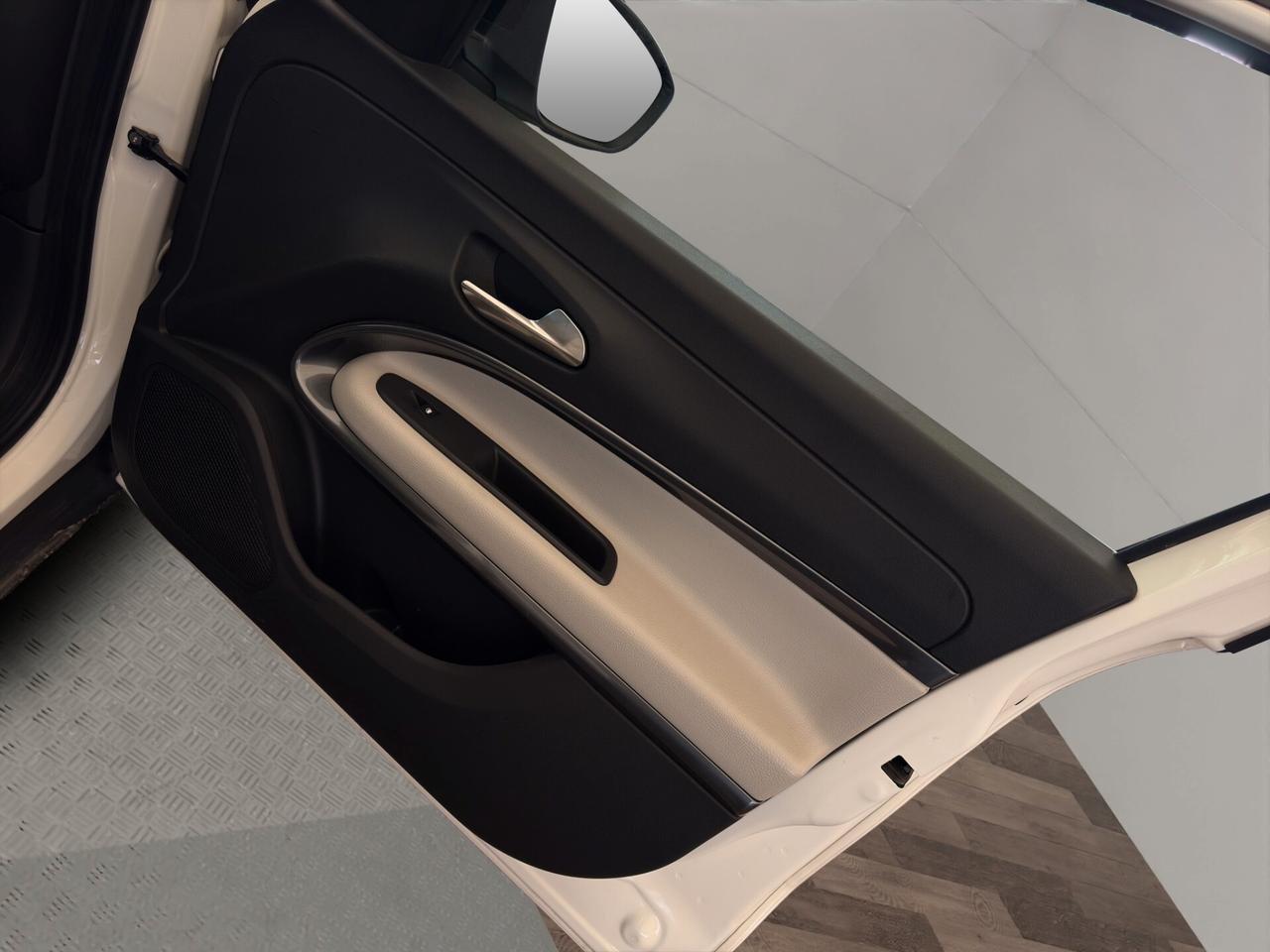 Fiat 600 Hybrid 100 CV DCT MHEV La Prima