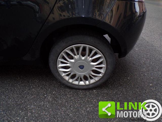 LANCIA Ypsilon 1.2 69 CV 5 porte - NEOPATENTATI!