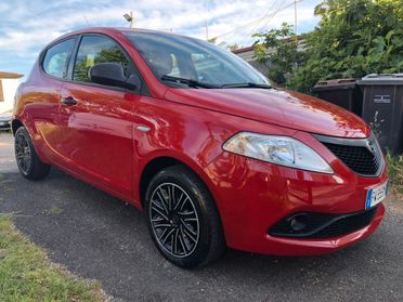 Lancia Ypsilon 1.2 69 CV 5 porte Gold KM 30000