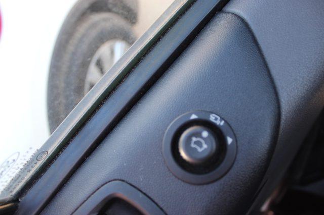 FORD Transit Custom 320 2.0 EcoBlue PL Combi Trend - 9 POSTI