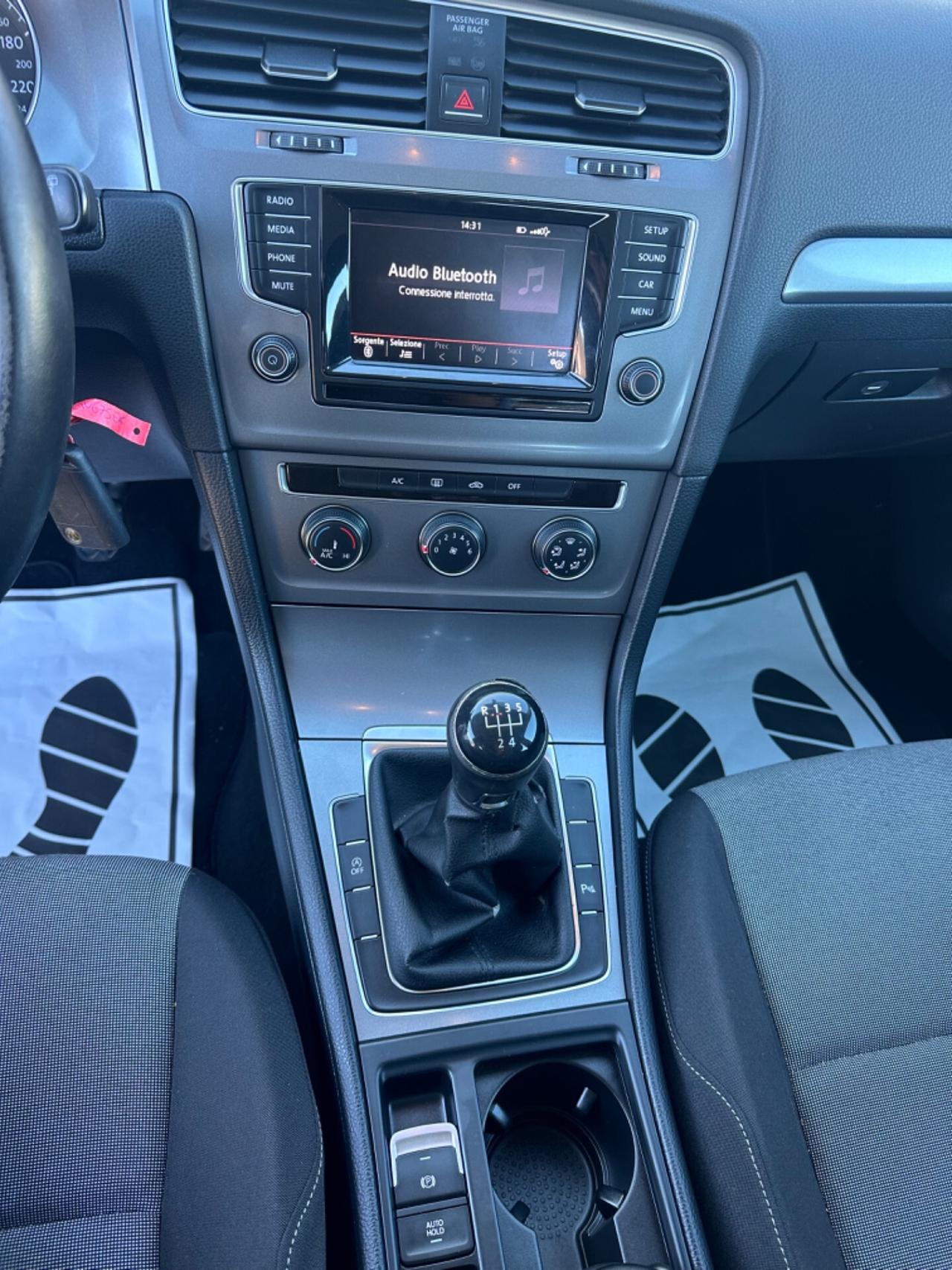 Volkswagen Golf 1.6 TDI ADATTA A NEOPATENTATI