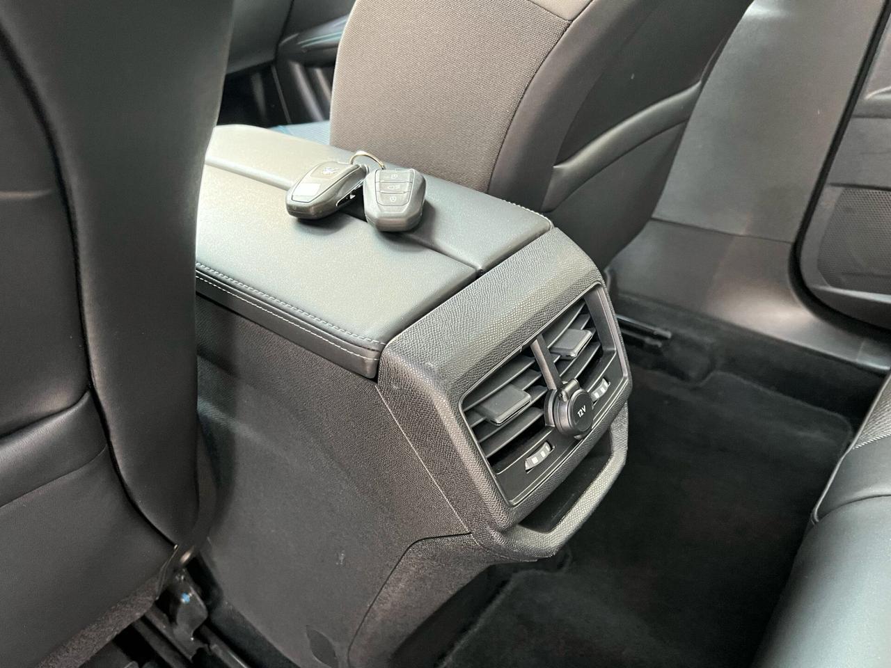 PEUGEOT 3008 1.5 BlueHDi 130CV 12\2020!!! ALLURE!!!