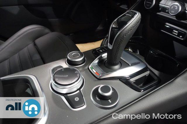 ALFA ROMEO Giulia Giulia 2.2 Turbo Diesel 210cv AT8 Q4 Veloce My23