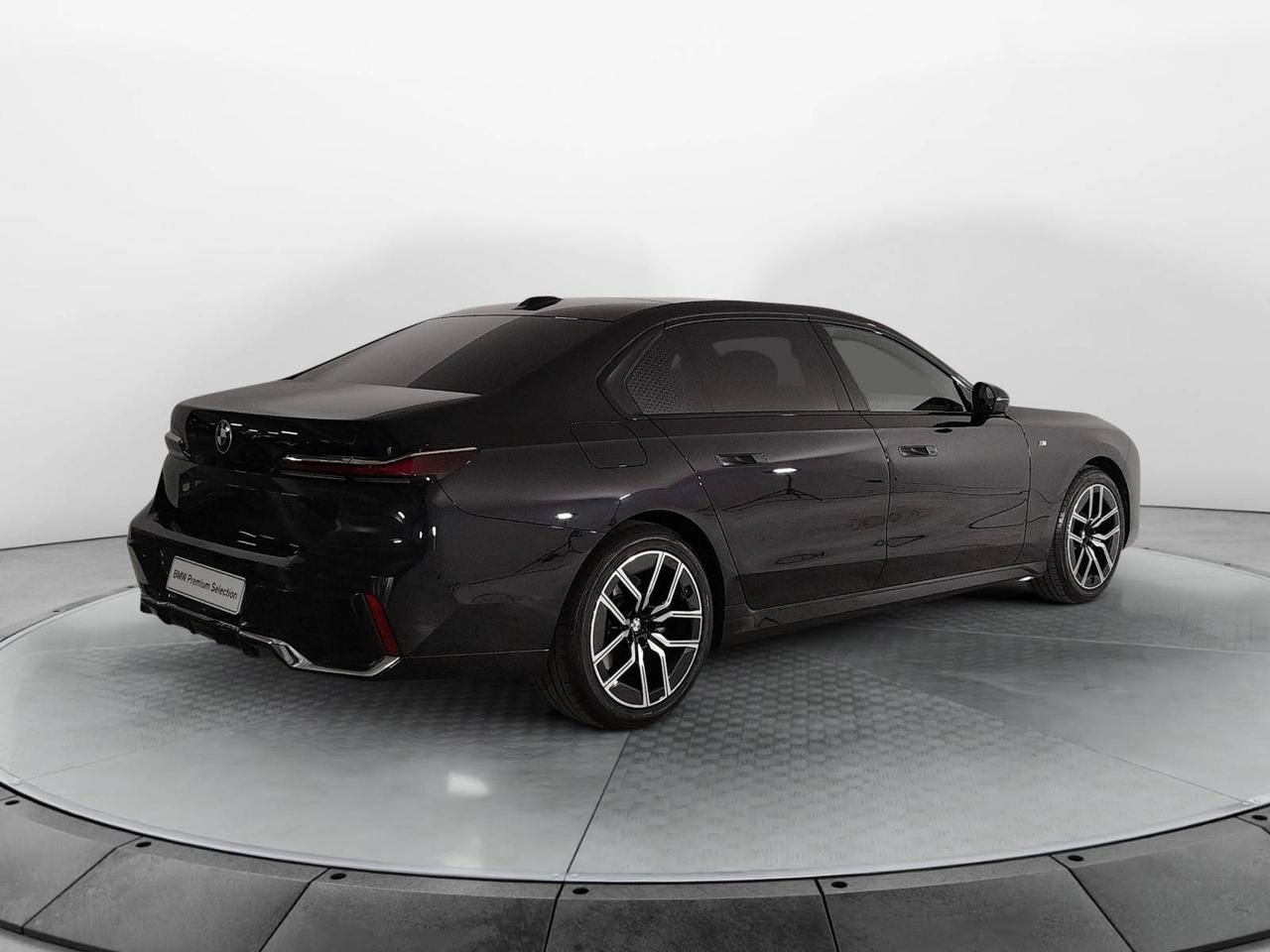 BMW Serie 7 740d xDrive mhev MSport