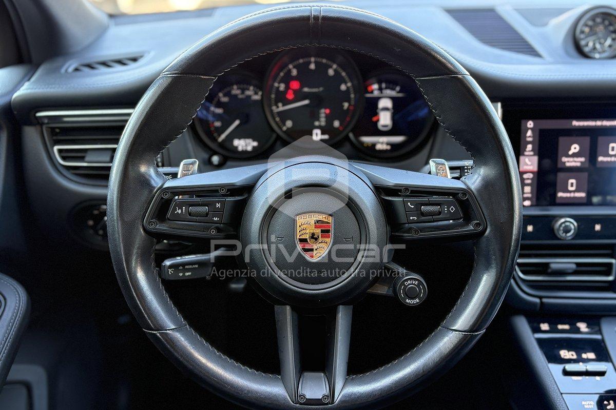 PORSCHE Macan 2.0 T