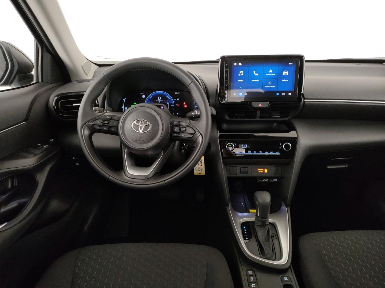 TOYOTA Yaris Cross 1.5h Active fwd 115cv e-cvt