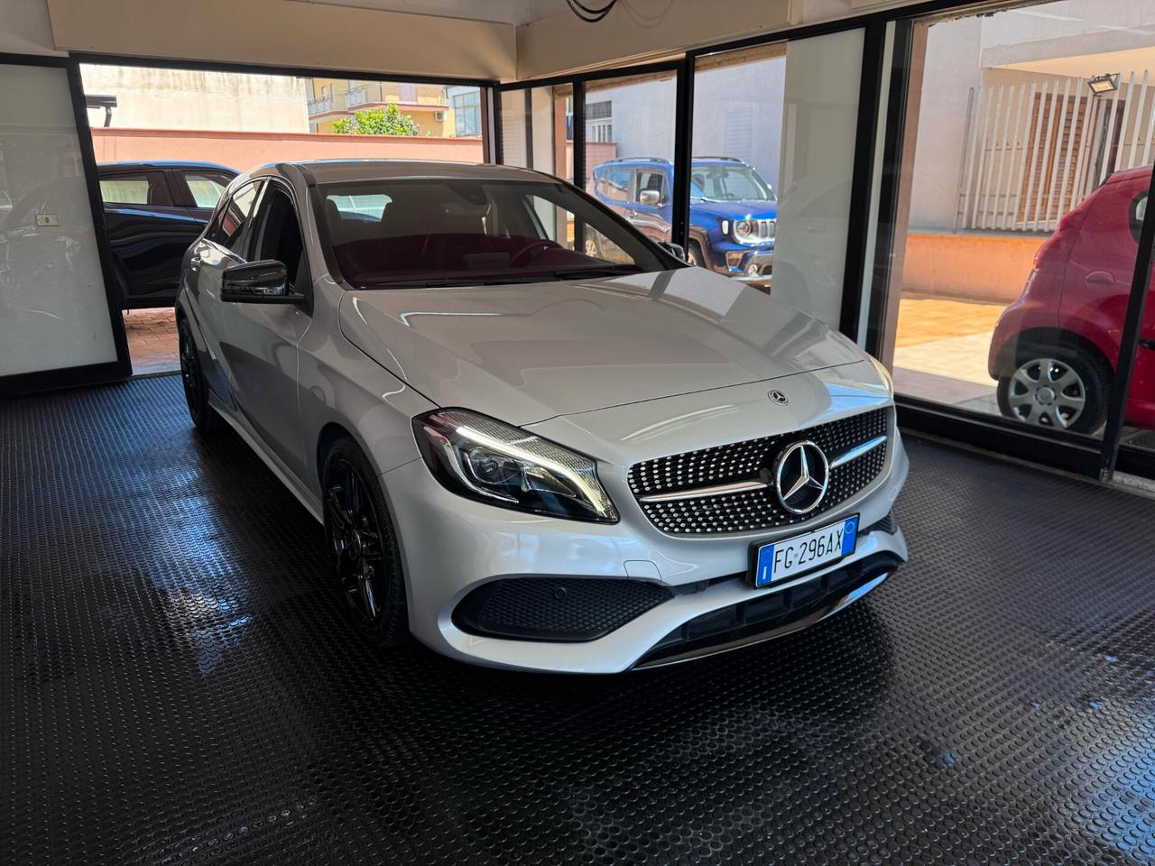 Mercedes-benz A180d Automatic Premium 2016 UNICOPRIETARIO