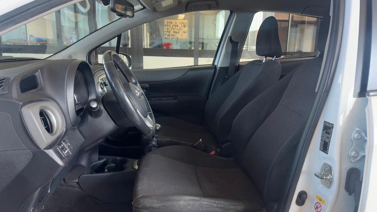 Toyota Yaris 1.4 D-4D 5 porte Lounge