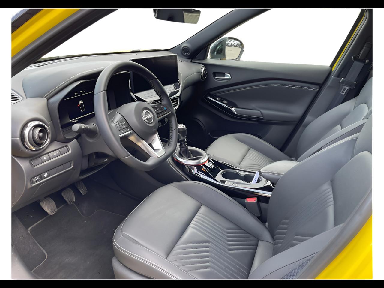 NISSAN JUKE TEKNA MT