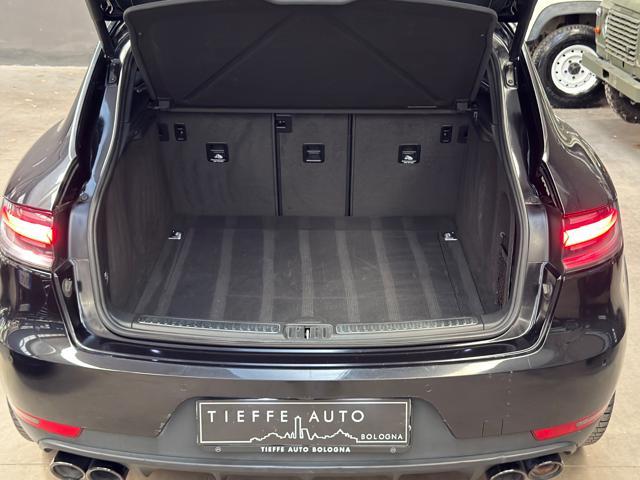 PORSCHE Macan 2.0