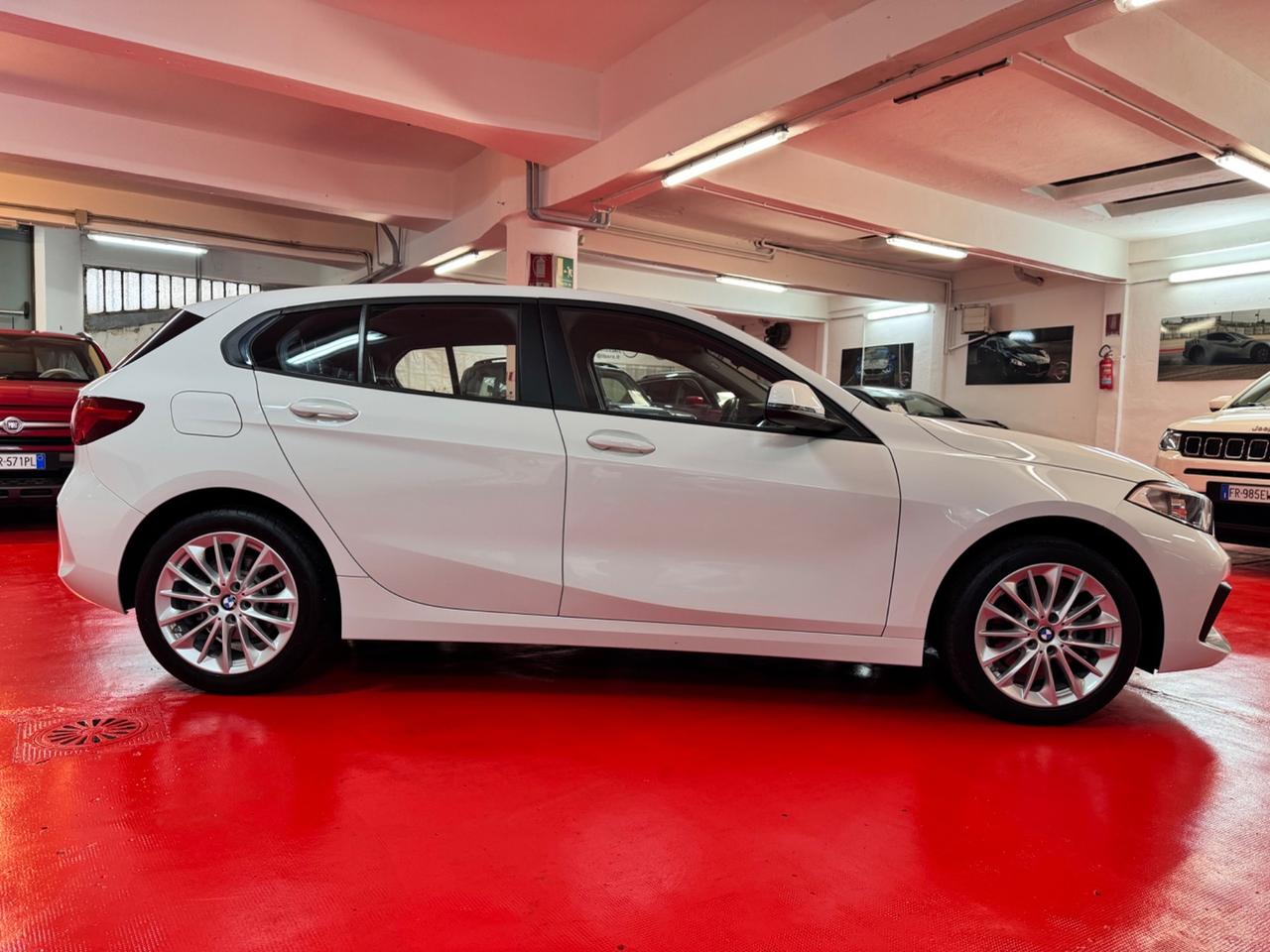 Bmw 118 118i 5p. Business Advantage