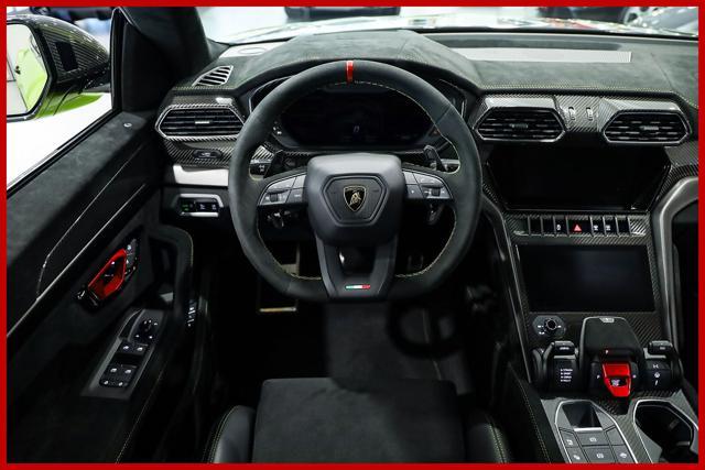 LAMBORGHINI Urus 4.0 Performante | FULL CARBON | AKRAPOVIC