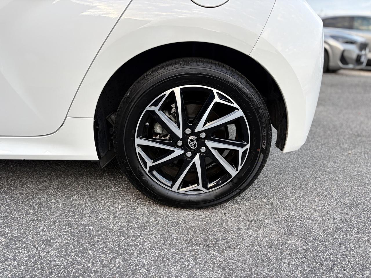 Toyota Yaris 1.5 Hybrid 92CV E6 Trend - 2023