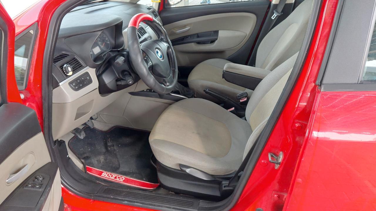 Fiat Grande Punto 1.3MJT 90 5p.Van Dynam. 4pt