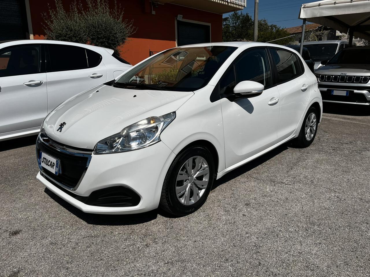 Peugeot 208 BlueHDi 75 5 porte Active Autocarro