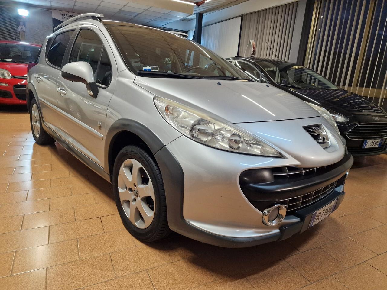 Peugeot 207 1.6 HDi 90CV SW Outdoor, 123 mila chilometri