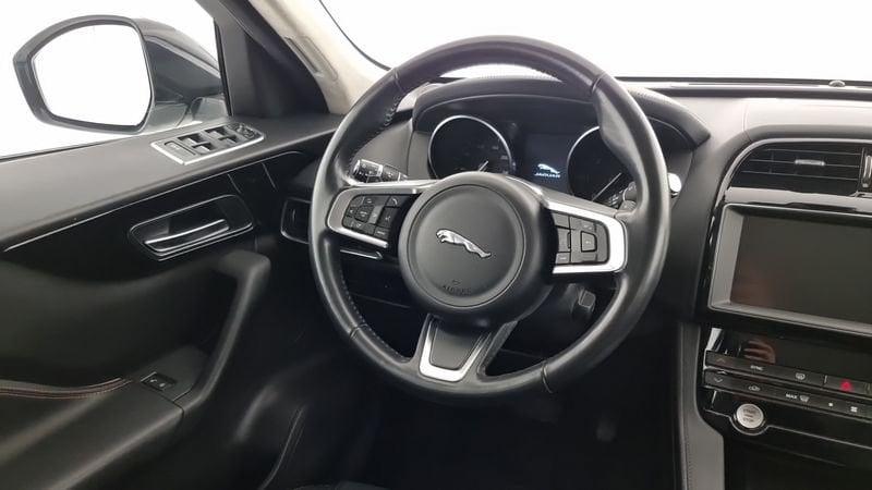 Jaguar F-Pace 2.0 D 180 CV AWD aut. Prestige N1 Autocarro