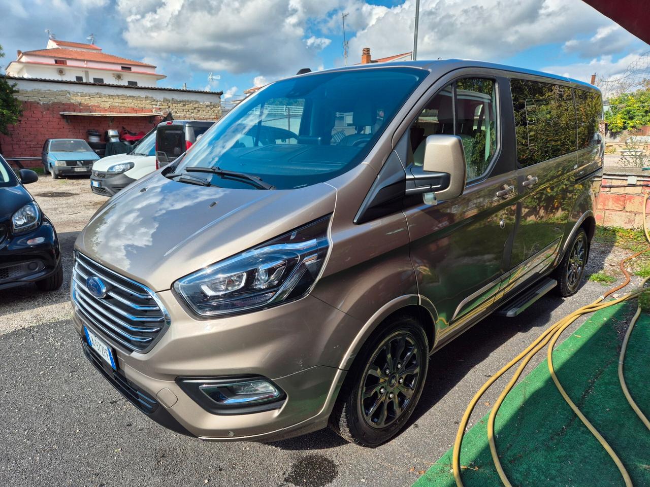 Ford Tourneo Custom 320 2.0 EcoBlue 185CV MHEV PC Titanium