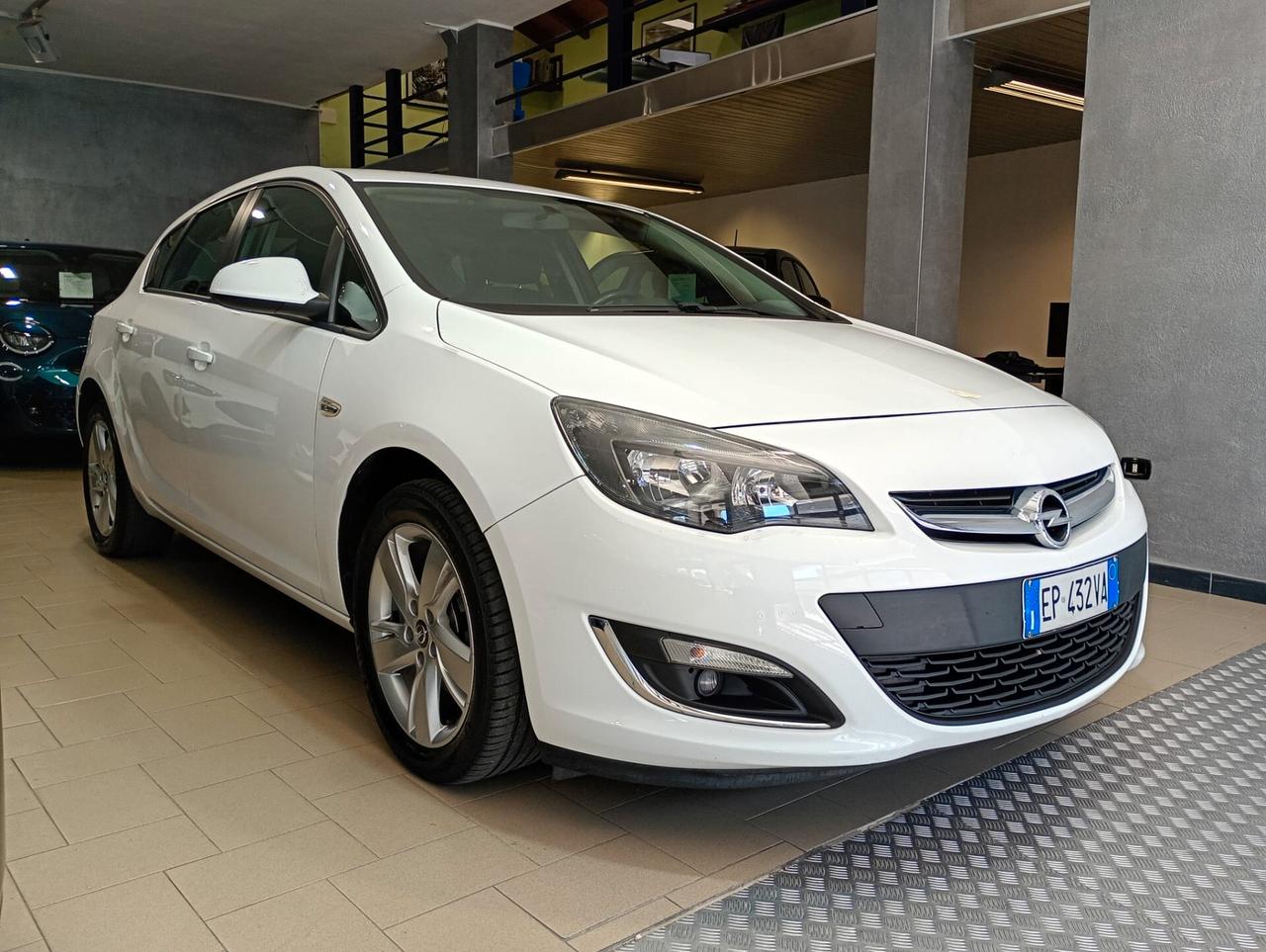 Opel Astra 1.7 CDTI 110CV 5 porte Elective