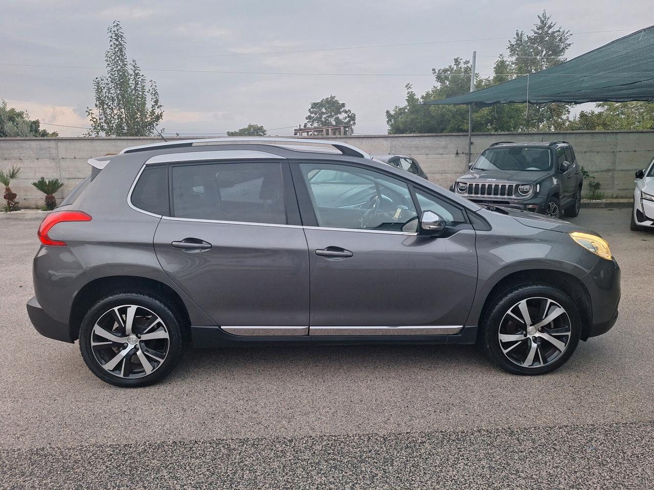 Peugeot 2008 ALLURE 1.6 HDi 100cv NAV+RETROCAM. 2016