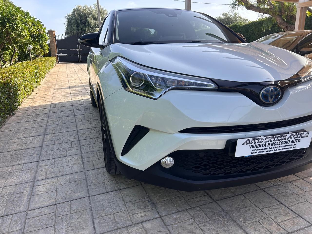 Toyota C-HR 1.8 Hybrid E-CVT Trend