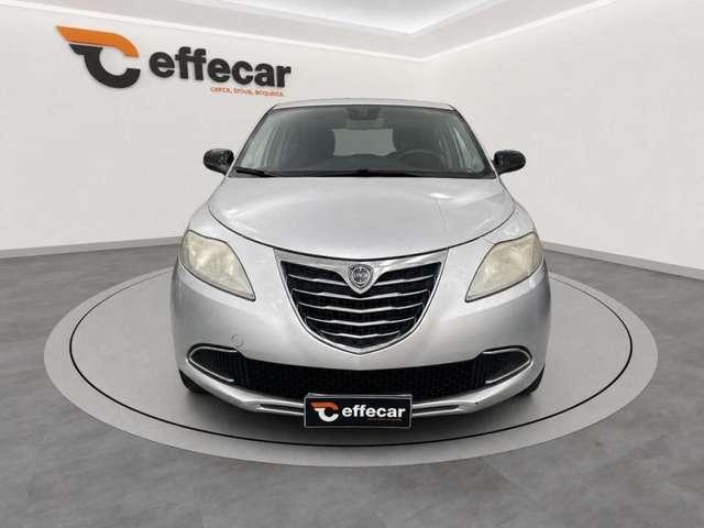 Lancia Ypsilon 1.2 69 CV 5 porte