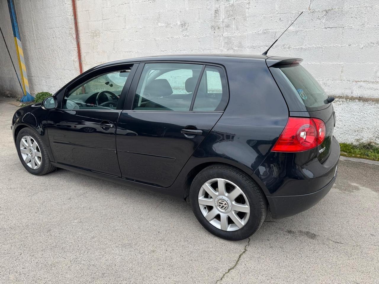 Volkswagen Golf 2.0 16V TDI 5p. Sportline