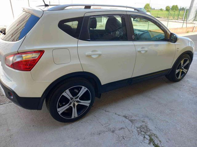 NISSAN Qashqai 2.0 dCi DPF Visia 4x4 tetto panoramico