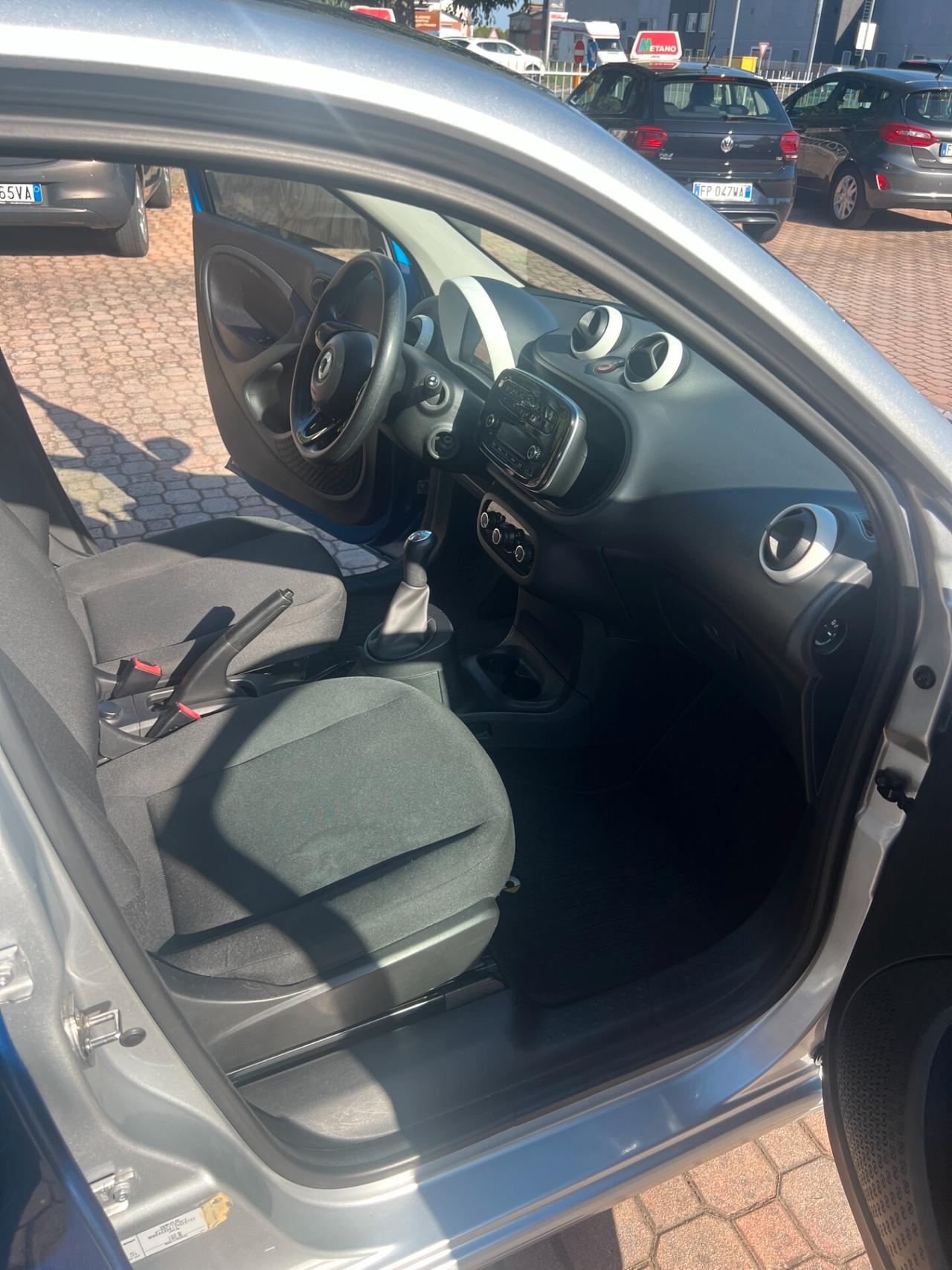 Smart ForFour 60 1.0 Black Passion