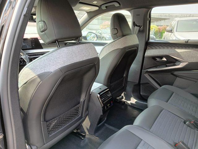 PEUGEOT 5008 Hybrid 136 e-DCS6 GT 7 Posti