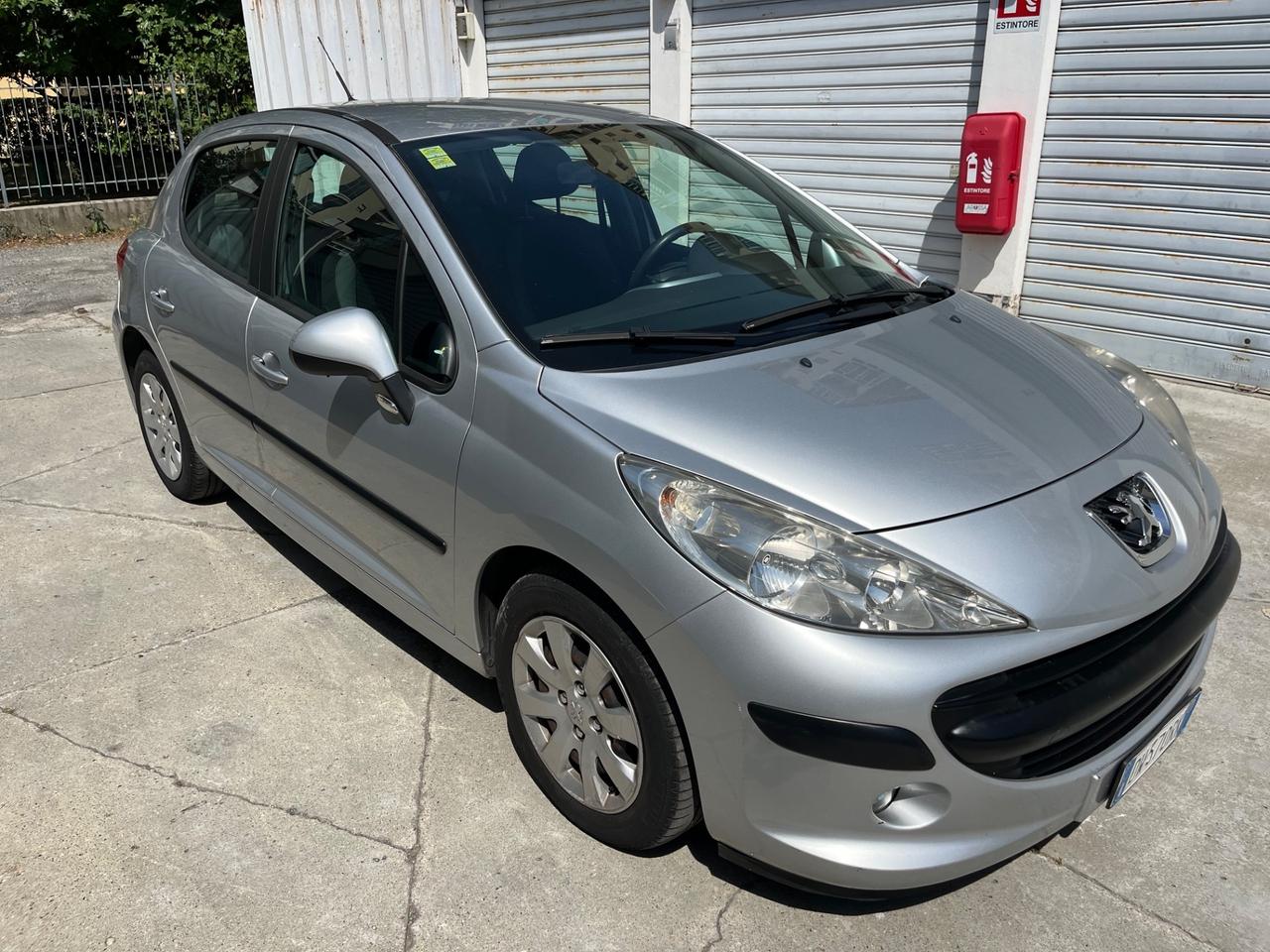 Peugeot 207 1.4 VTi 95CV 5p. XS
