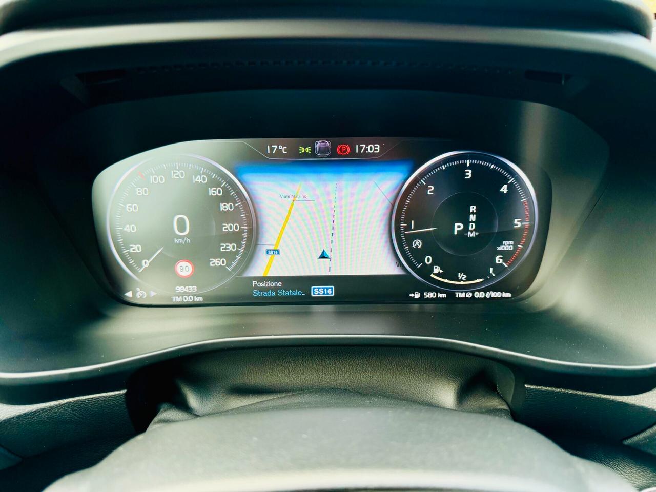 Volvo XC40 D3 R-design CarPlay / LED / RetroCam.