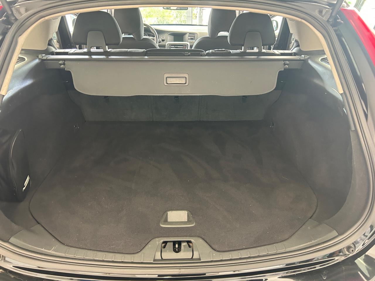 Volvo V60 2.0 D2 88Kw 2016 EURO6 AUT.