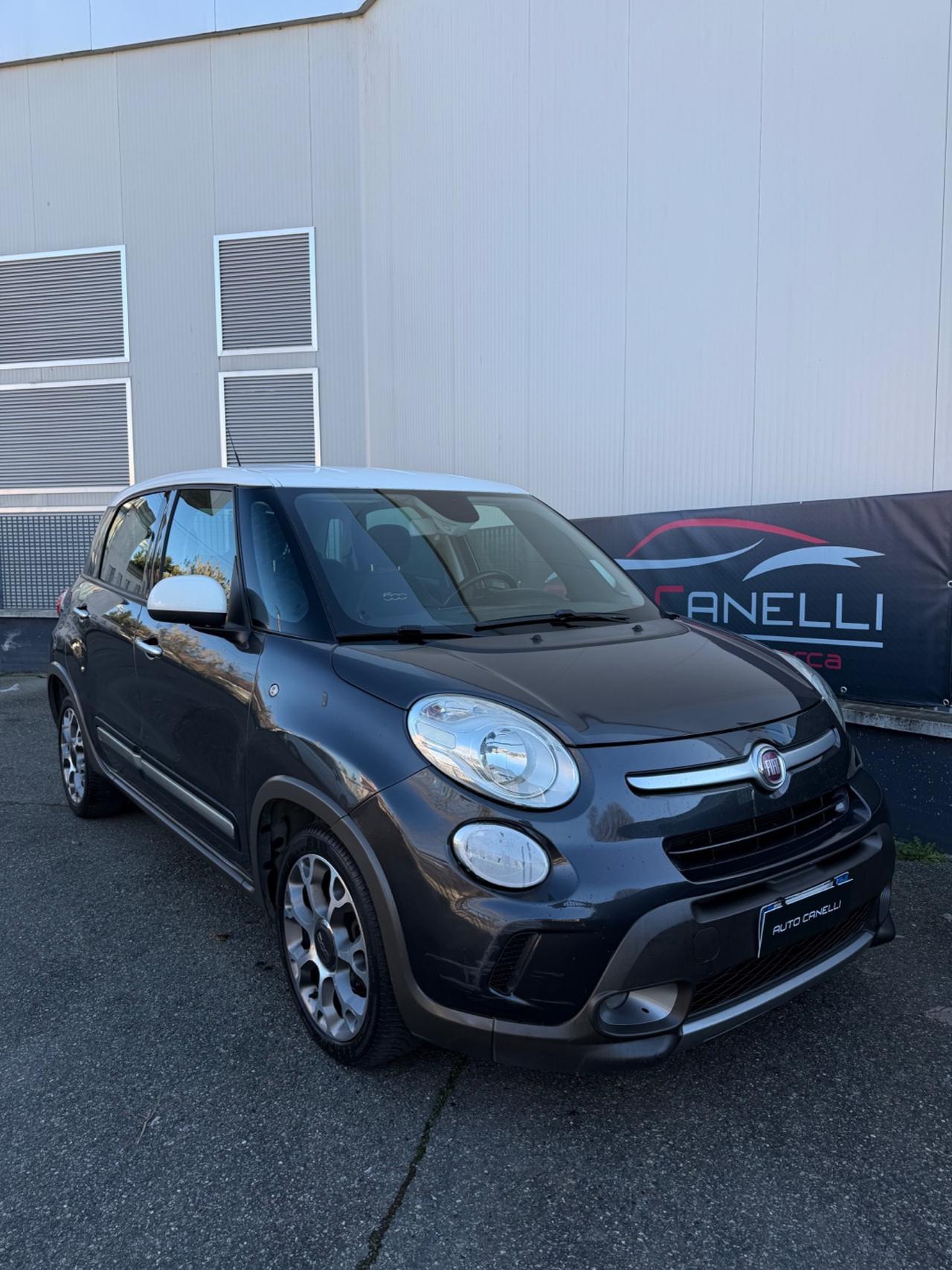 Fiat 500L Living 1.6D 105 CV BICOLOR TREKKING
