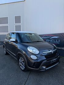 Fiat 500L Living 1.6D 105 CV BICOLOR TREKKING