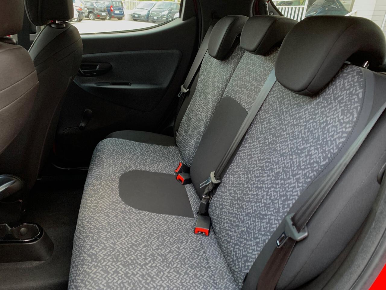 Lancia Ypsilon 1.2 69 CV 5 porte Elefantino Blu
