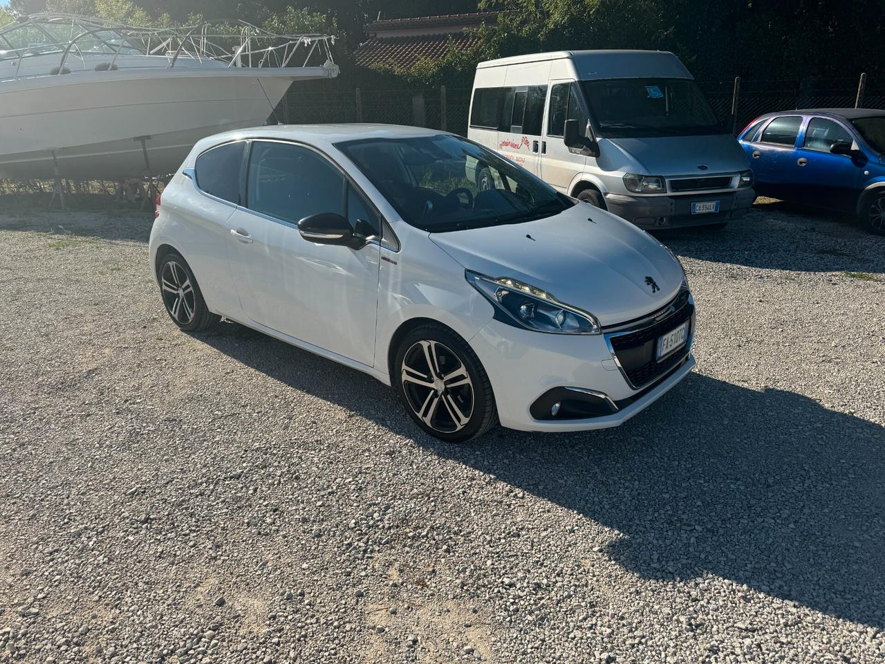 Peugeot 208 BlueHDi 120 S&S GT Line