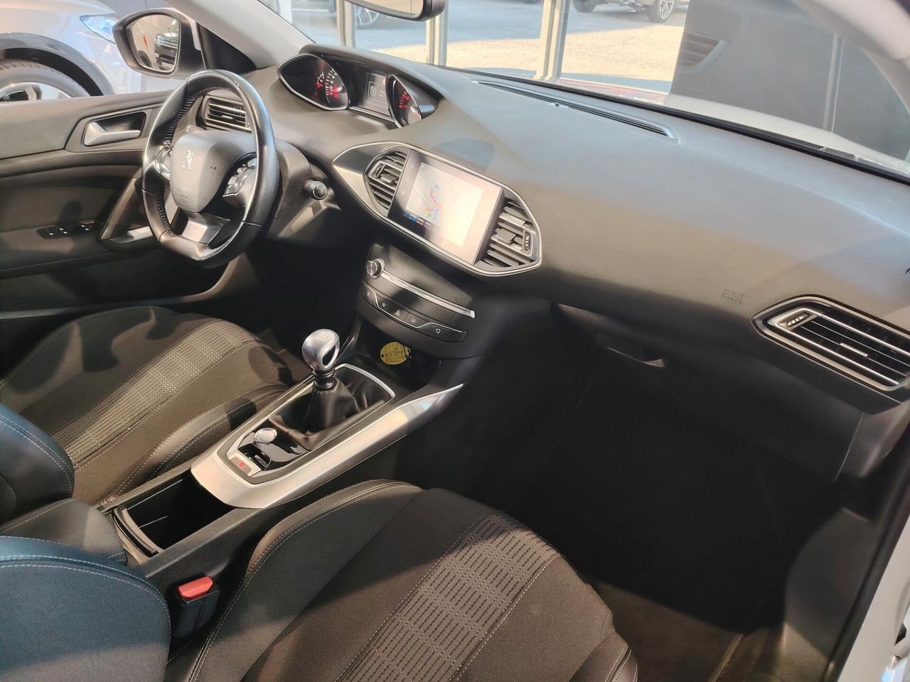 Peugeot 308 1.2 PureTech Turbo 130 S&S SW Allure