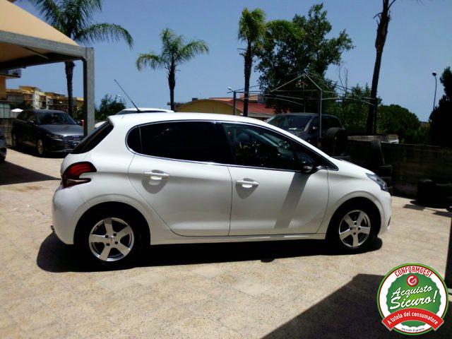PEUGEOT 208 BlueHDi 100 5 porte GT Line