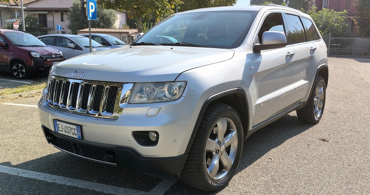 Jeep Grand Cherokee 3.0 CRD Overland + Gancio