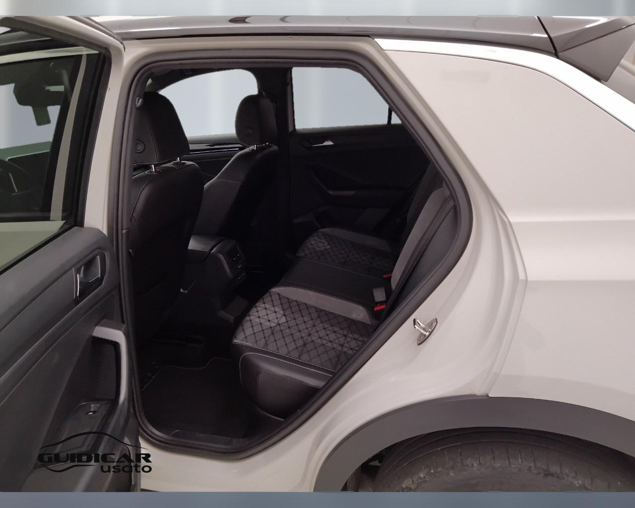VOLKSWAGEN T-Roc I 2022 - T-Roc 1.0 tsi R-Line 110cv