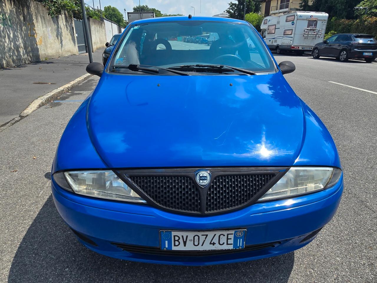 Lancia Y 1.2i 16V 61000 km NEOPATENTATI!!!!